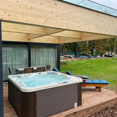 Villa Resort & Organic Spa - Luxusni Apartman S Virivkou تشيسكي بوديوفيتسه المظهر الخارجي الصورة