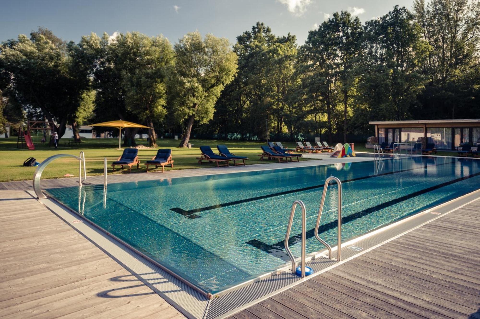 Villa Resort & Organic Spa - Luxusni Apartman S Virivkou تشيسكي بوديوفيتسه المظهر الخارجي الصورة